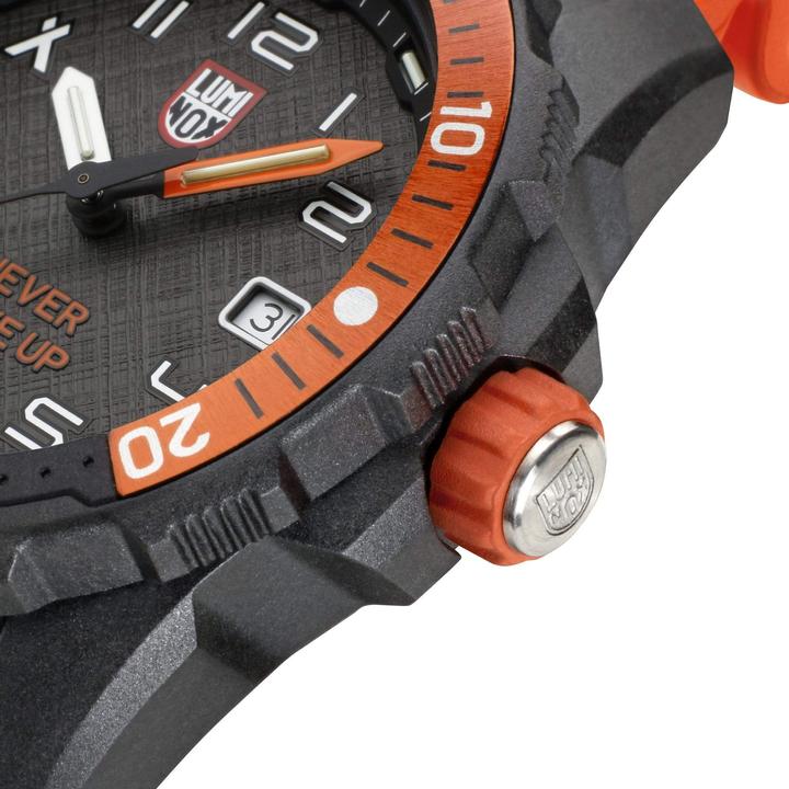 Actual product image Luminox Bear Grylls (Chronograph, 42 mm)