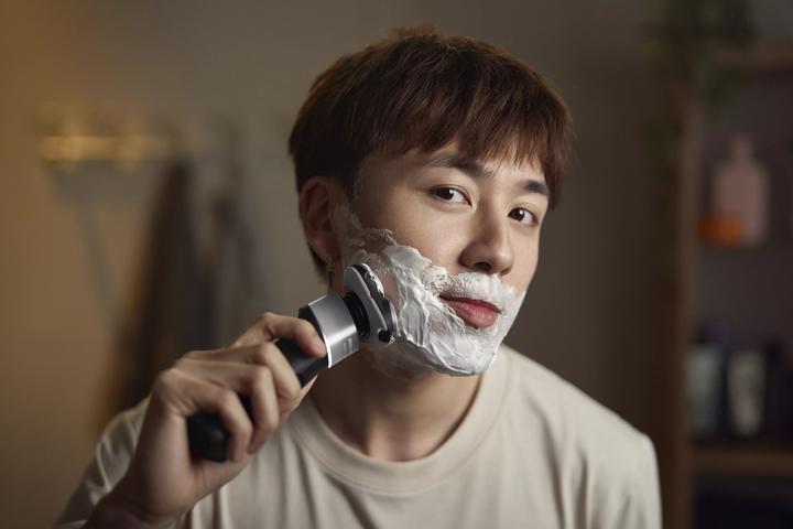 Actual product image Philips X5004/00 SHAVER X5000
