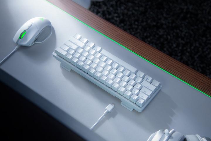 Actual product image Razer Huntsman Mini (DE, Cable, Wireless)