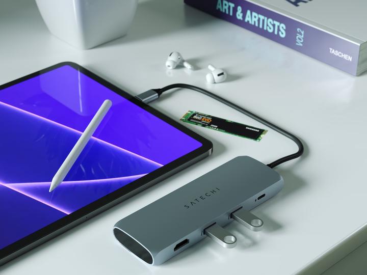 Actual product image Satechi Hybrid Multiport (USB-C, 7 Ports)
