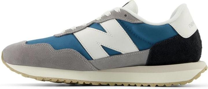 New Balance Sportschuhe (43)