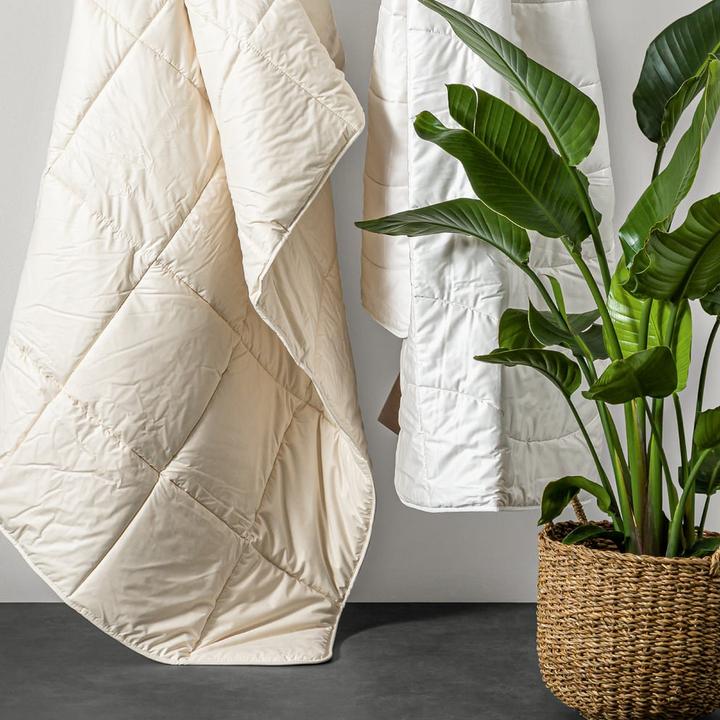 Produktbild Johann Jakob Luna-Bio-Wolle Light (750 g, 160 x 210 cm)