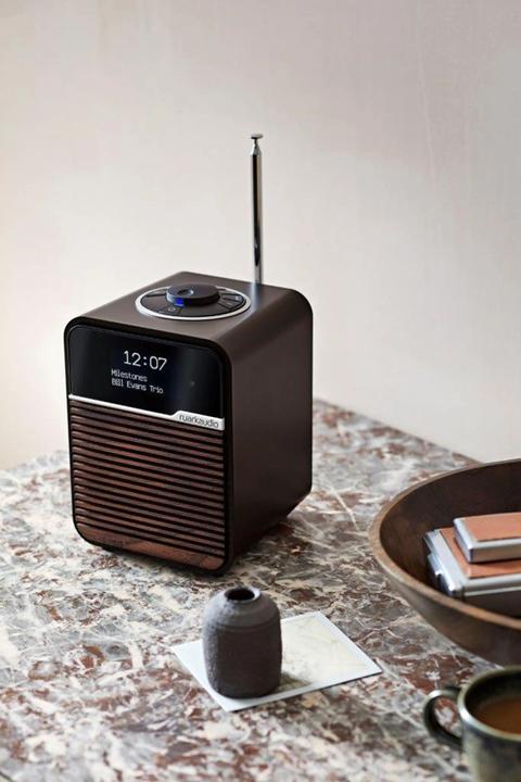Image du produit Ruark Audio Radio R1 MK4 Espresso (DAB+ DAB, FM, Bluetooth)