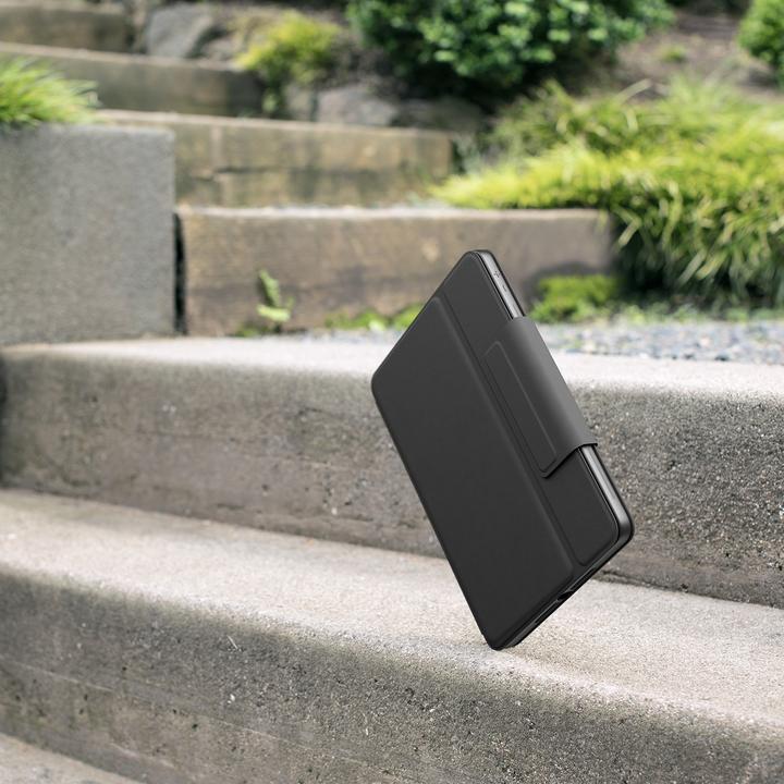 Actual product image Logitech Rugged Folio (FR, iPad 2020 (8. Gen), iPad 2021 (9th Gen), iPad 2019 (7th gene))