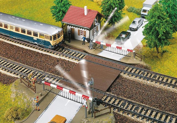 Actual product image Faller H0 Level crossing with guard house