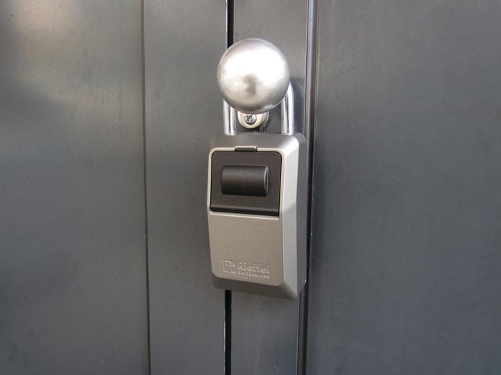 Actual product image Rieffel Key depot with bracket KSB-L B
