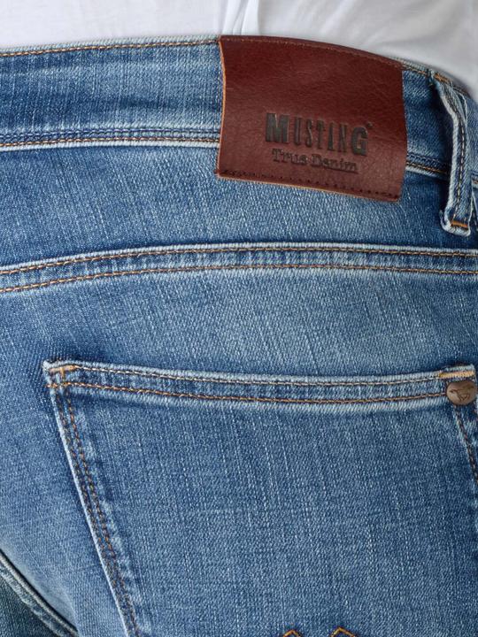 Actual product image Mustang Michigan straight jeans vintage rinse washed (W34/L36)