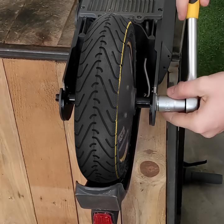 Actual product image Avizar 10 inch tubeless tyres