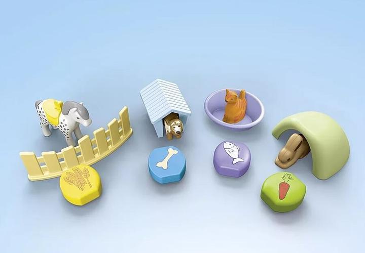 Actual product image Playmobil Pet boarding with food dispenser (71690, Playmobil 1.2.3)