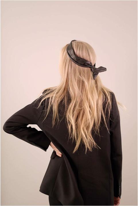 Produktbild Corinne World - Leather Band Wire Black (Haargummi)