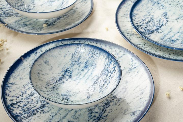 Actual product image Hermia Holly (24 Piece)
