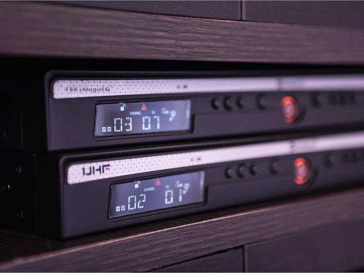 Actual product image Relacart UR-222D 2 channel UHF system