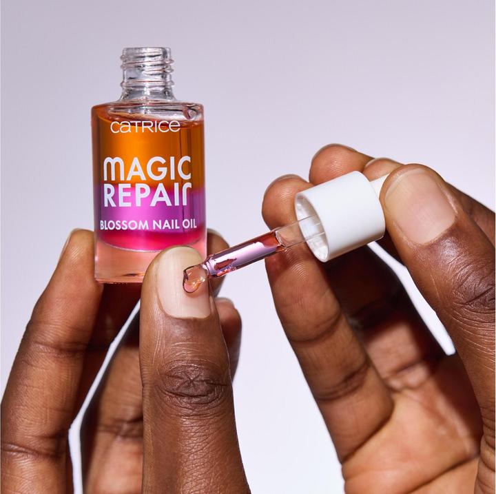 Produktbild Catrice Magic Repair Blossom Nail Oil Multi-Coloured Regenerating with Vitamins (8 ml)