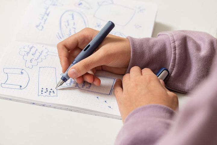 Actual product image Pelikan o structure fountain pen left-handed L (Grey, 1 x)