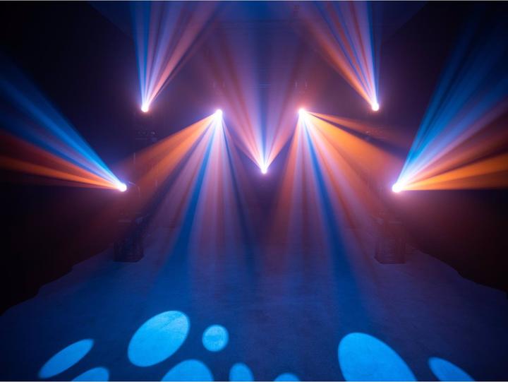 Produktbild Eurolite LED TMH-S200 Moving-Head Spot (Moving Bar)
