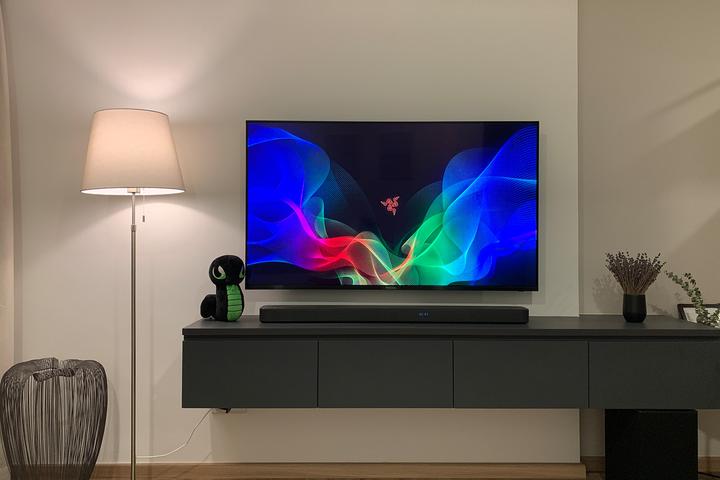 Actual product image Razer Rechargeable lithium-ion battery NP-95 (RGB, 100 cm, Indoor)