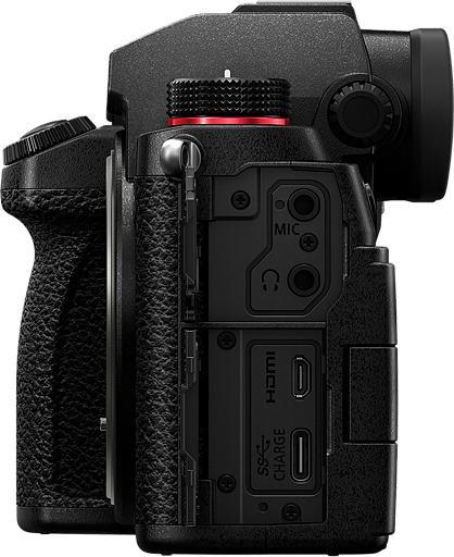 Produktbild Panasonic Lumix S5 (20 - 60 mm, 24.20 Mpx, Vollformat)