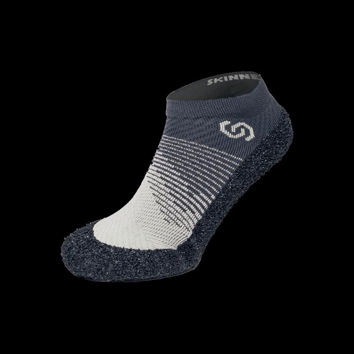 Actual product image Skinners 2.0 (43 - 44)