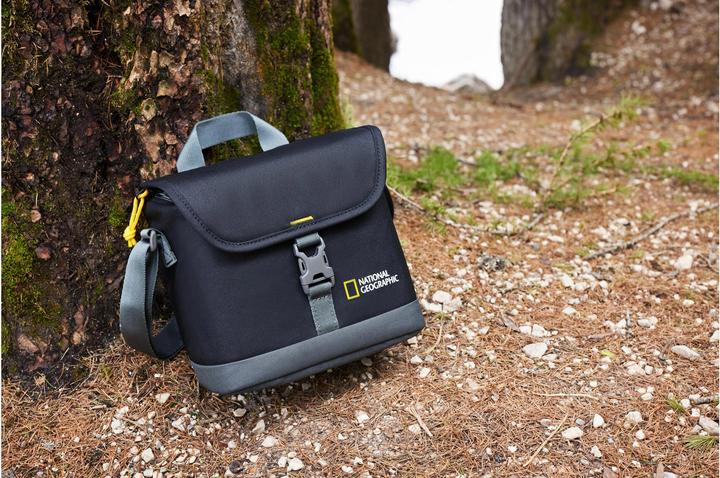 Actual product image National Geographic Camera Bag Small Black (Camera shoulder bag, 4.56 l)