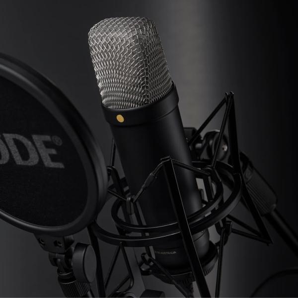 Produktbild RØDE NT1 5th Generation Mikrofon Schwarz mit Stativ-Arm in Weiss