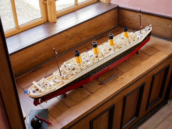 Produktbild LEGO Titanic (10294, LEGO Creator Expert, LEGO Seltene Sets)