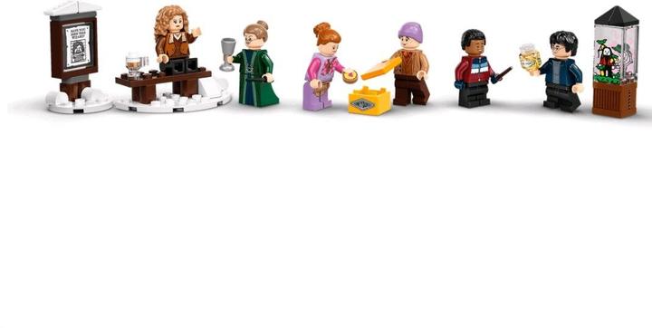 Actual product image LEGO Visit to Hogsmeade (76388, LEGO Harry Potter)
