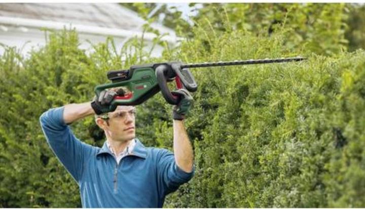 Immagine prodotto Bosch Home & Garden UniversalHedgeCut 18-55 (Tagliasiepi a batteria)