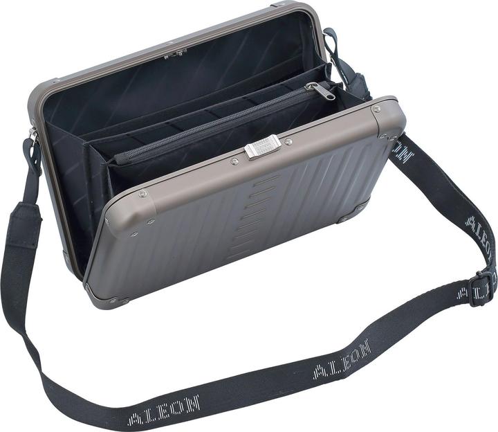 Actual product image Aleon Aluminium Vanity Case 10.5"