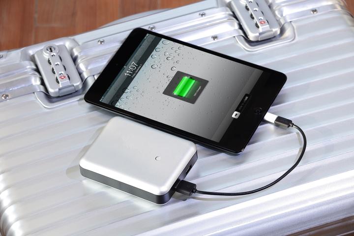Produktbild Just Mobile Gum Max (10400 mAh, 38.48 Wh)