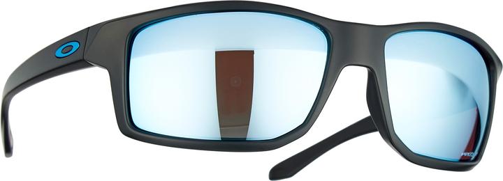 Oakley Gibston