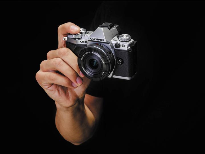Actual product image Olympus OM-D E-M5 Mark II Kit (14 - 150 mm, 16.10 Mpx, Micro Four Thirds)