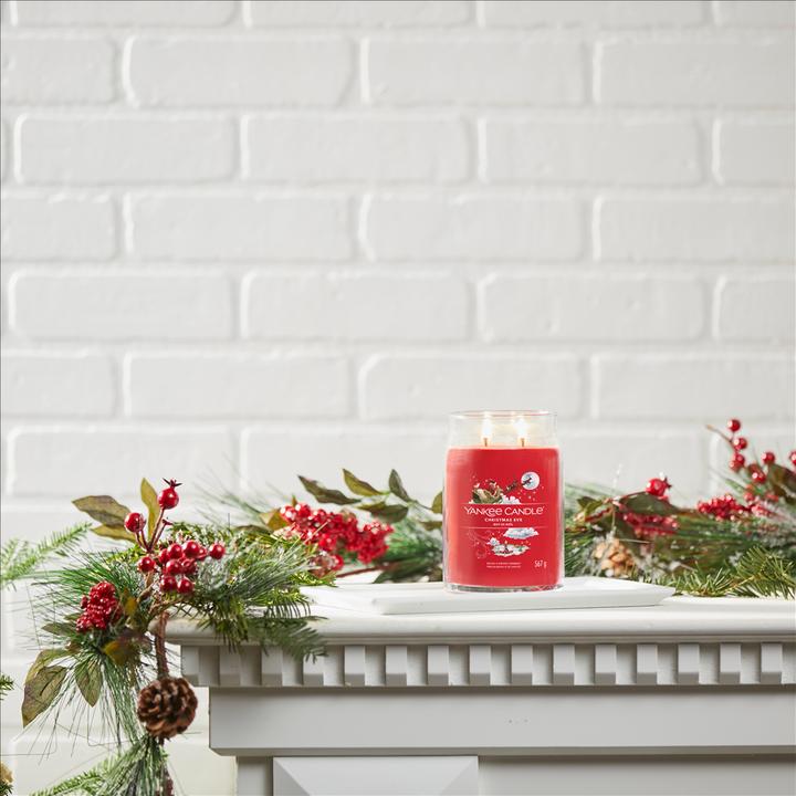 Image du produit Yankee Candle Christmas Eve (567 g)