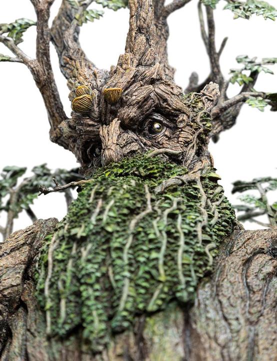 Actual product image Weta Workshop Le Seigneur des Anneaux statuette 1/6 Leaflock the Ent 76 cm