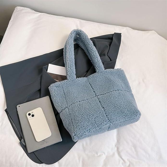 Produktbild Only-Bags.Store Schicke Kunstpelz-Umhängetasche - vielseitig und leicht, perfekt für Arbeit oder Freizeit