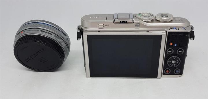 Produktbild Olympus PEN E-PL9 Kit (14 - 42 mm, 16.10 Mpx, Micro Four Thirds)