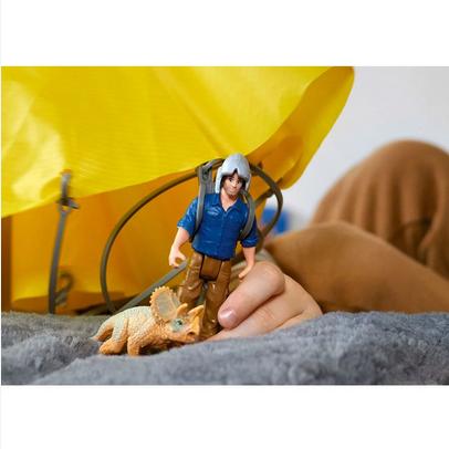 Actual product image Schleich Dino parachute rescue