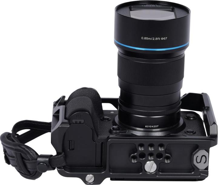 Actual product image Sirui SCH-X-H2/H2S Camera Cage with Handle for Fujifilm X-H2/X-H2S (Cage accessories)