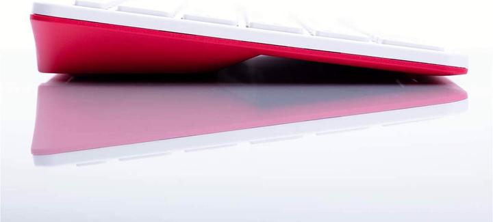 Actual product image Raspberry Pi 400 EU layout