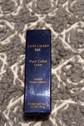 Actual product image Estée Lauder Pure Color Love Lipstick Cooled Chromed (Beam Me Glitter, Beam Me)