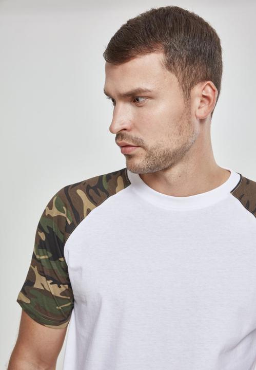 Actual product image Urban Classics Raglan Contrast Tee (M)