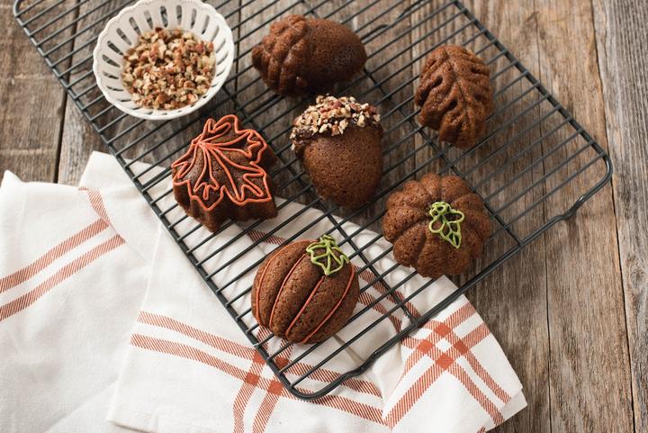 Produktbild Nordic Ware Autumn Treats
