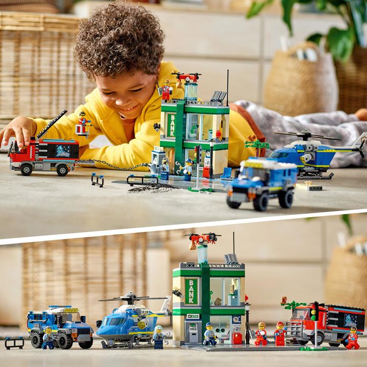 Actual product image LEGO City Police Chase at the Bank Set 60317 (60317, LEGO City)