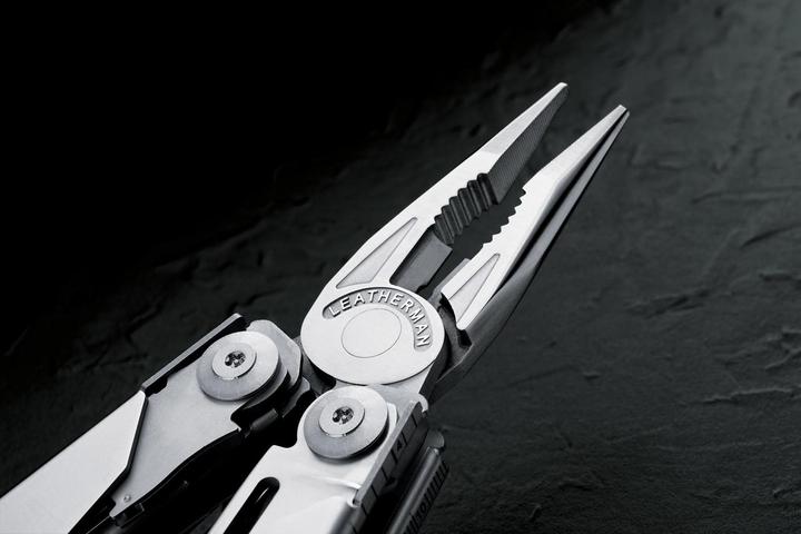 Produktbild Leatherman Surge Multifunktionstool (21 Funktionen)