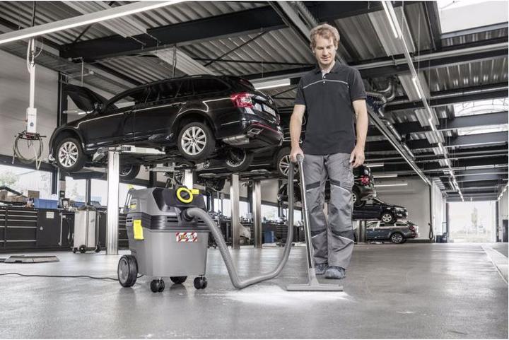 Produktbild Kärcher Professional 30/1 Ap L (Nass-Trockensauger)