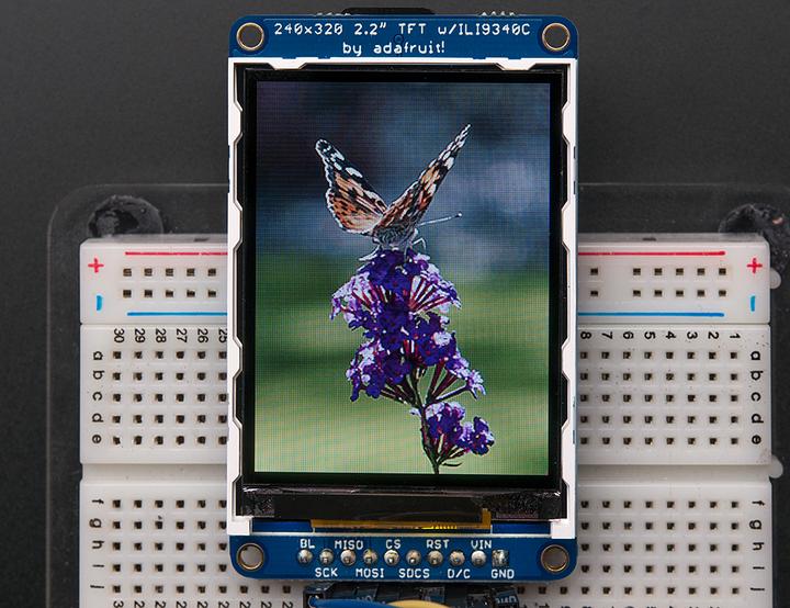 Immagine prodotto Adafruit LCD TFT a colori a 18 bit da 2,2" con microSD ILI9340 (Vari)