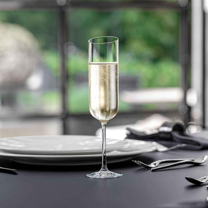Actual product image Villeroy & Boch Champagne Goblet, Set of 4 NewMoon (18 cl, 4 Glasses, Champagne glasses)