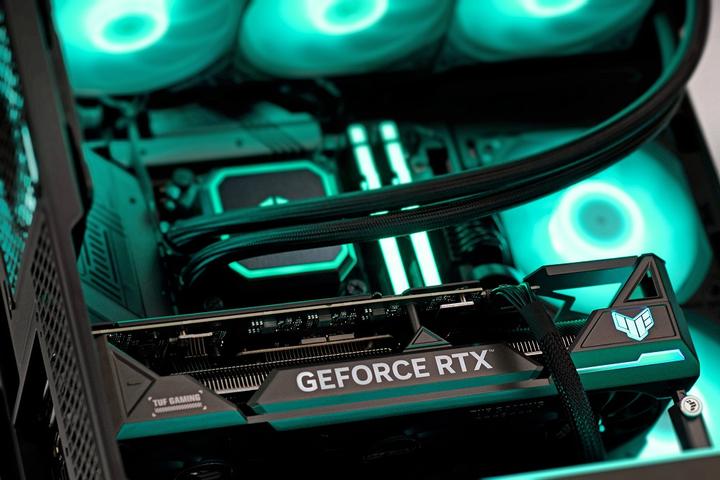 Actual product image Actina 5901443416654 (64 GB, 2000 GB, GeForce RTX 5090)