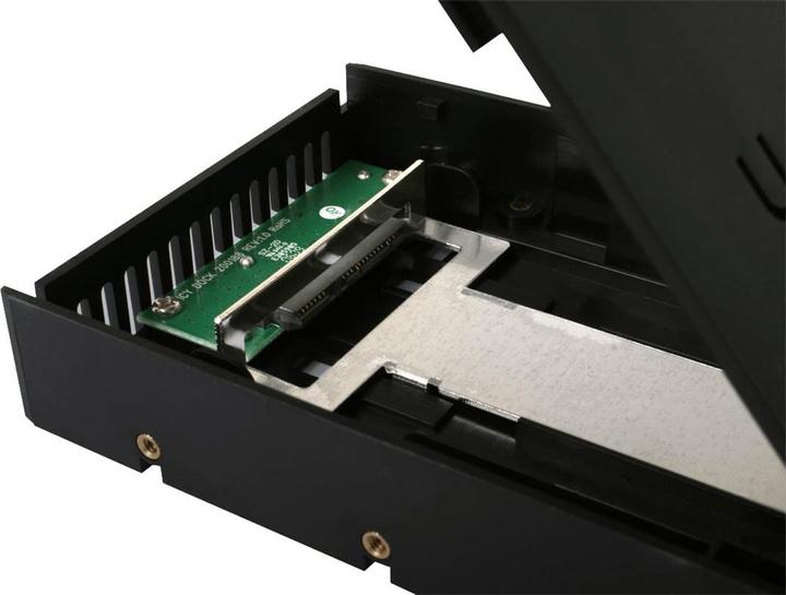 Actual product image Icy Dock 6.35cm 2.5inch HDD Converter SATA HDD Converter turns a 2.5Z 6.35cm into a 3.5Z 8.89cm hard...