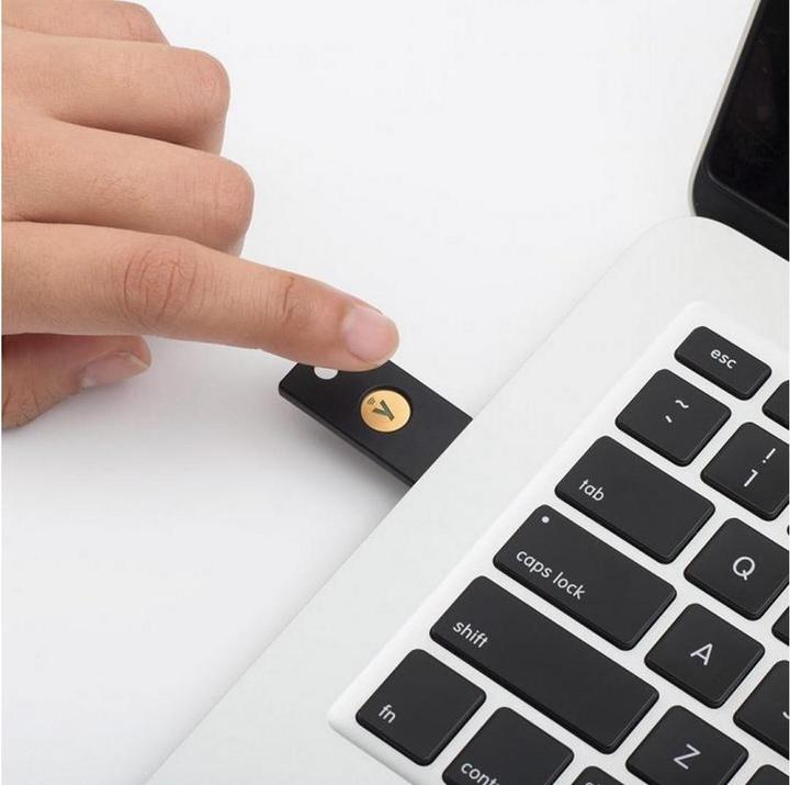 Actual product image Yubico YubiKey 5
