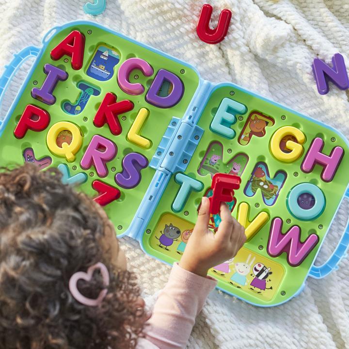Produktbild Hasbro Peppas Buchstabenbox, Alphabet-Puzzle, Vorschul-Spielzeug